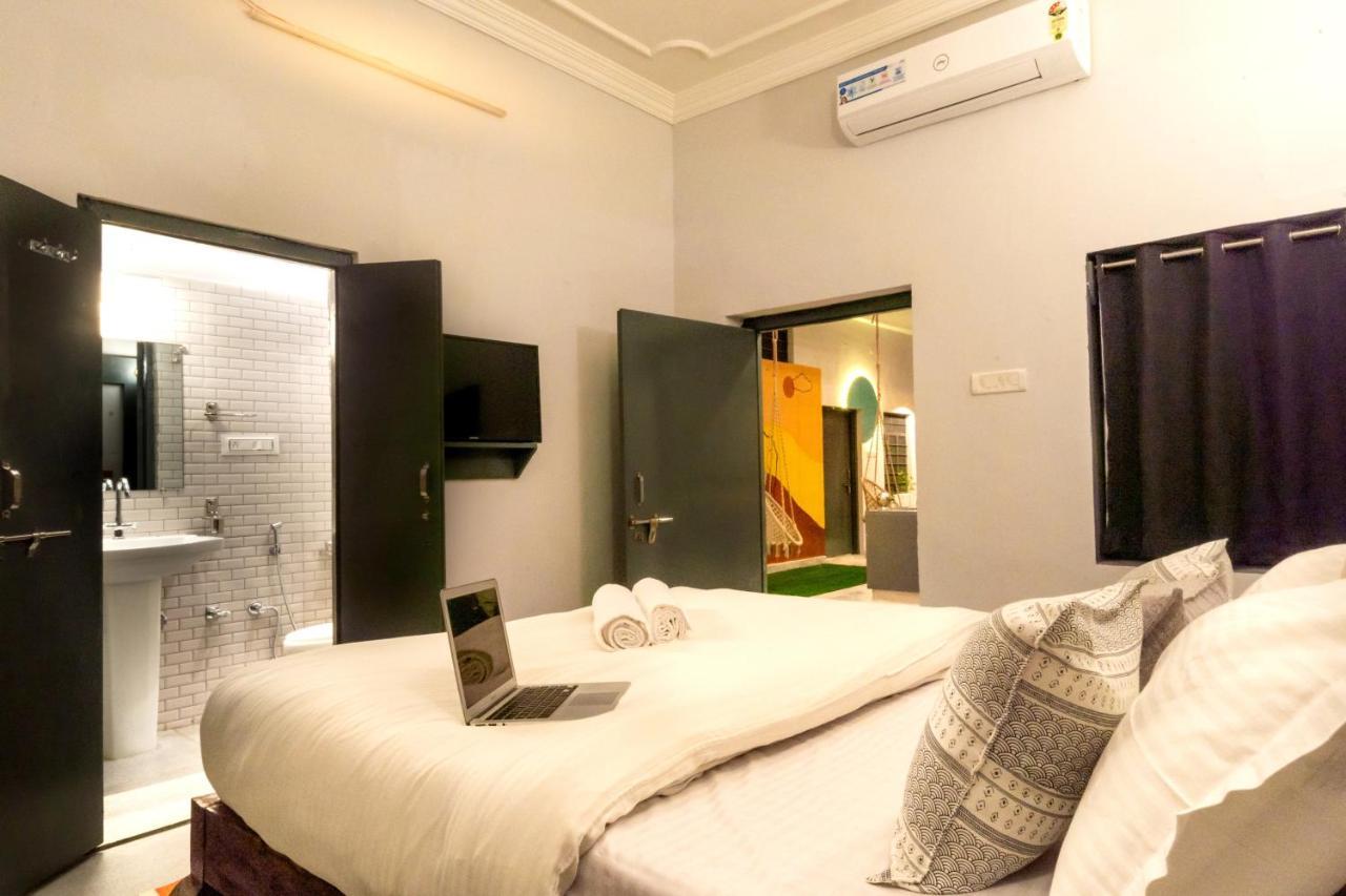 Zostel Pushkar Hostel Bagian luar foto